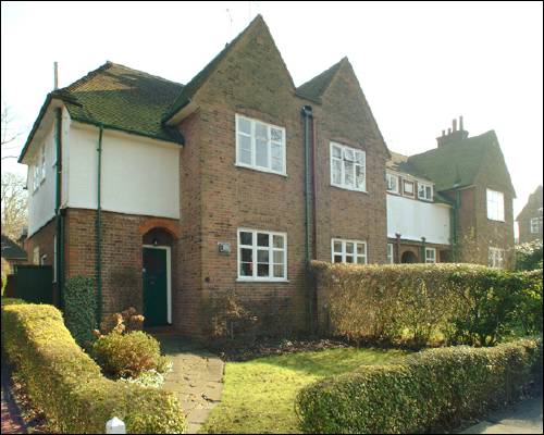 090 Erskine Hill